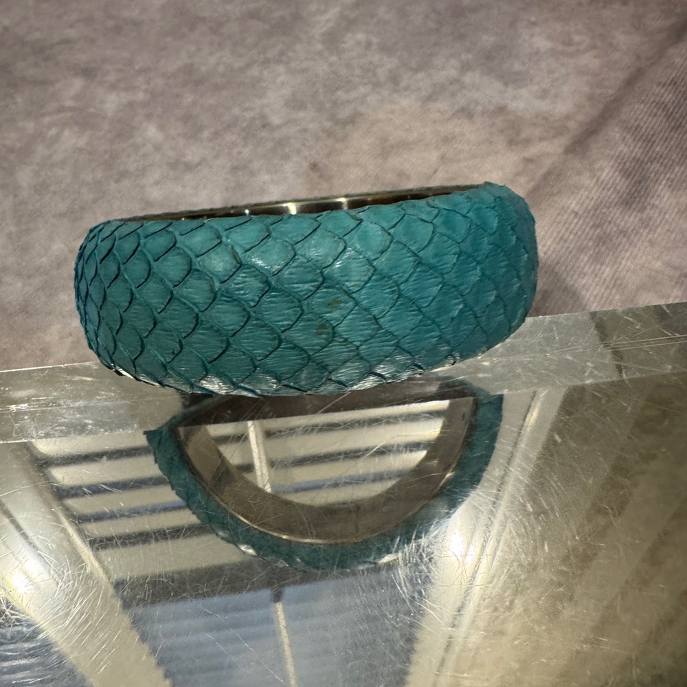 Teal Snake‎ skin look Textured  Accent Bangle Bracelet